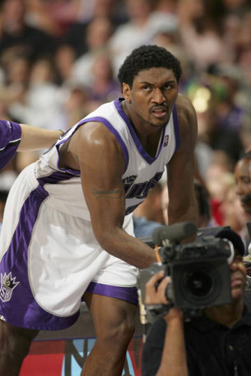 意甲知名评论员：迈尼昂不是耍脾气不续约，他只想看到米兰管理层的诚意！（意甲名嘴：迈尼昂拒续约非耍性子，只求米兰管理层拿出诚意）