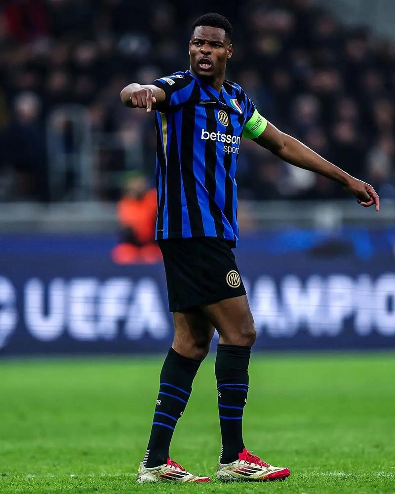 淮北市相山区：第二届职工运动会开幕 职工赛场展活力