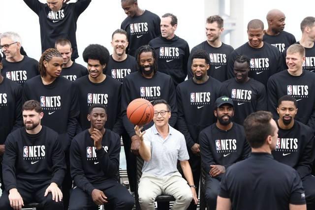 内部人士：皇马的几名资深球员对与埃尔切的平局十分愤怒（知情人士：皇马多位老将对战平埃尔切极度不满）