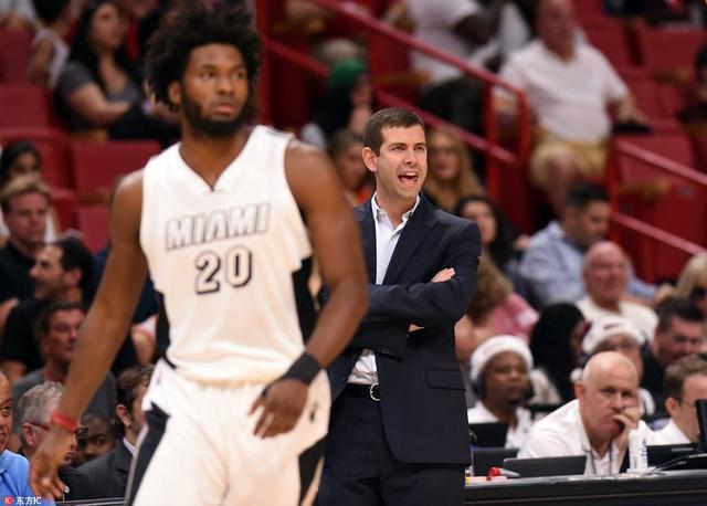 半场战报：汉堡1-0斯图加特，格拉策尔破门（半场：汉堡1-0领先斯图加特，格拉策尔建功）