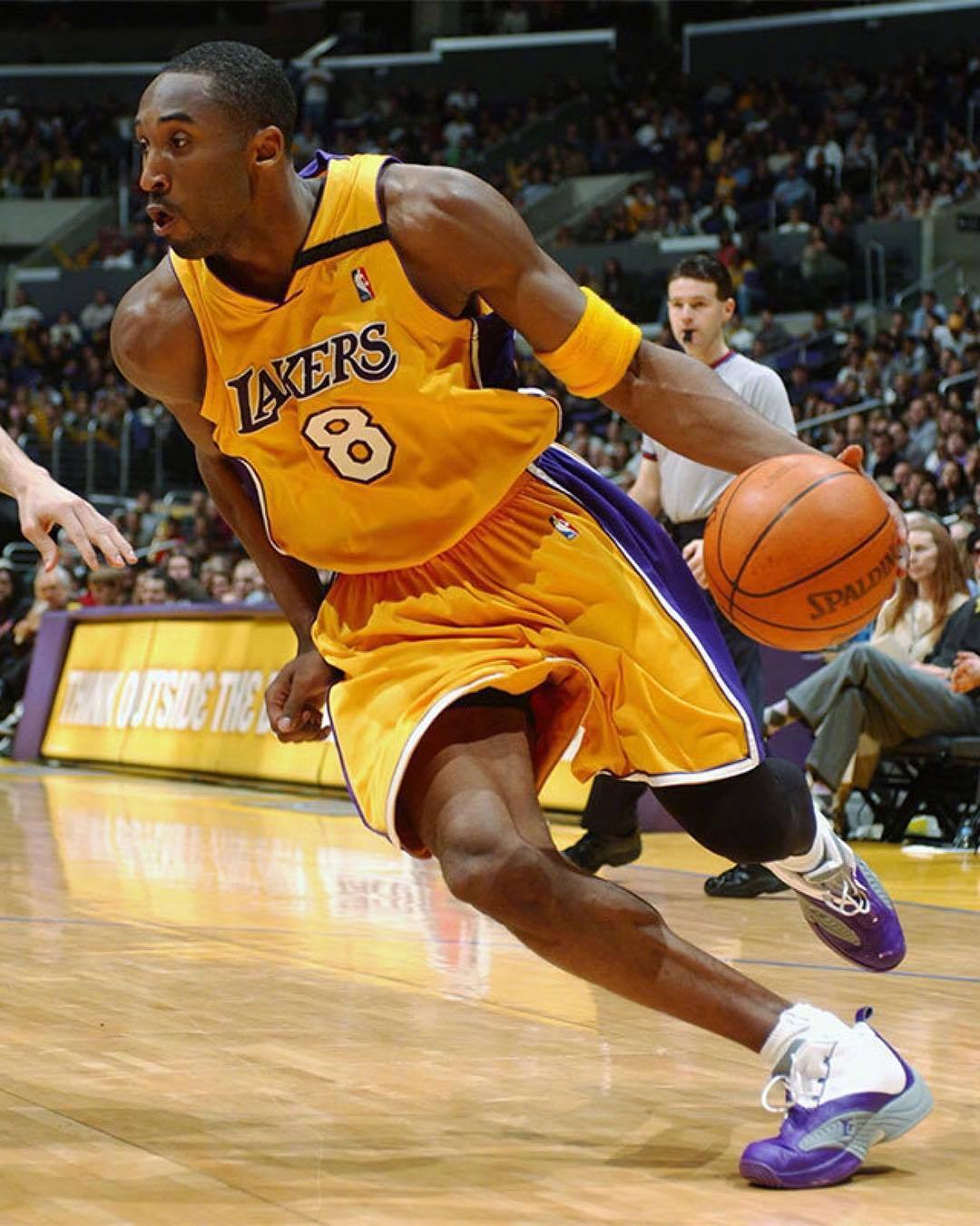 尤文vs都灵：伊尔迪兹领衔，DV9、库普、鲁加尼出战（尤文对阵都灵：伊尔迪兹率队，DV9、库普、鲁加尼出战）