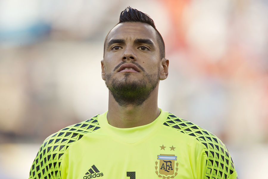 李璇：中足联颁奖礼毫无市场意识，像80年代厂矿表彰大会（李璇：中足联颁奖典礼缺乏市场化思维，宛如80年代厂矿表彰会）