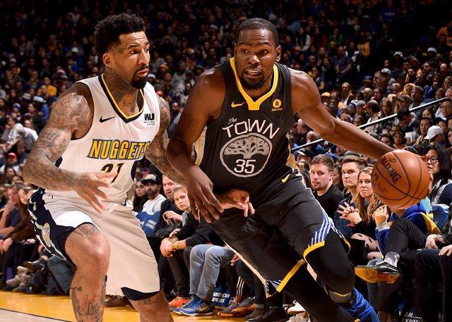 德甲前瞻：汉堡两将红牌停赛，多特欧冠新败盼联赛洗颓（德甲前瞻：汉堡两将因红停赛，多特欧冠失利欲联赛止颓）