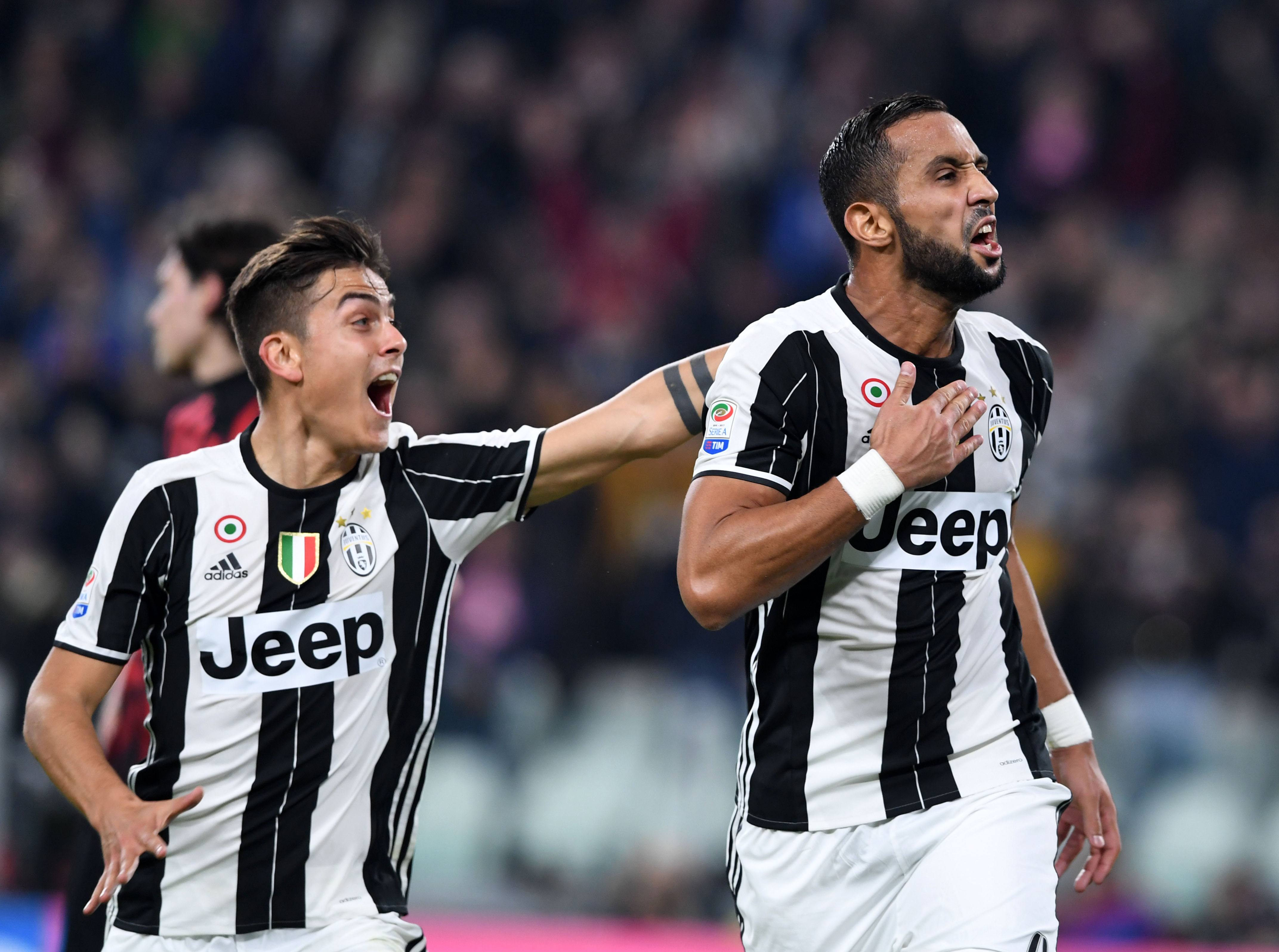 欧冠进球榜更新：莱万连续破门,（欧冠射手榜刷新：莱万连场建功）