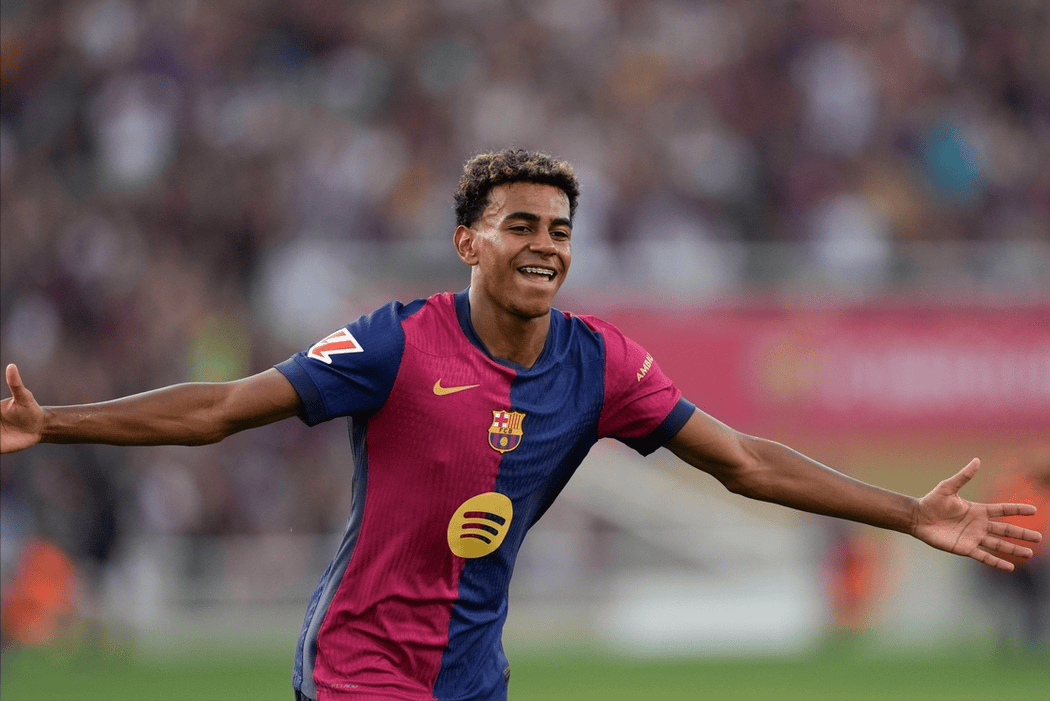 斯卡洛尼归还大力神杯揭幕2026世界杯（斯卡洛尼交回大力神杯，拉开2026世界杯序幕）