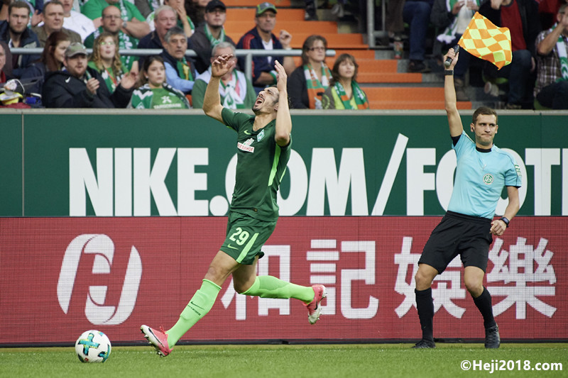 新华鲜报丨2025年春运火车票，开售.